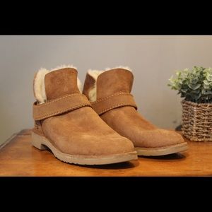 Women’s UGG McKay Boot